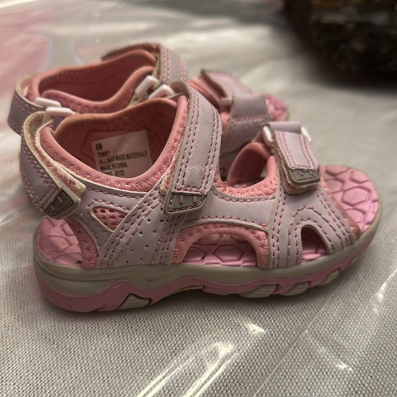 Little girls sandals - Picture 4 of 4